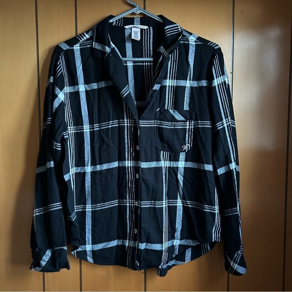 Victoria’s Secret Black & White Plaid Button Down Long Sleeve PJ Top Size Small